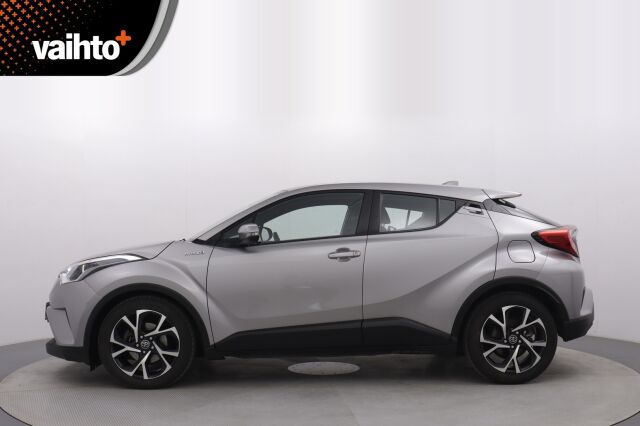 Toyota C-HR 2018 1,8 Hybrid Active / Kamera / Navi / Kessy / Kaistavahti / Vakkari