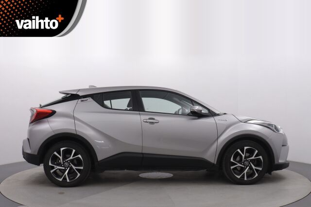 Toyota C-HR 2018 1,8 Hybrid Active / Kamera / Navi / Kessy / Kaistavahti / Vakkari