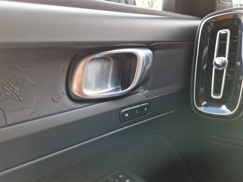 Volvo XC40 2023 Recharge Single Plus aut / Adapt. cruise / Apple Carplay / Muistipenkki / Kaistallapitoavustin