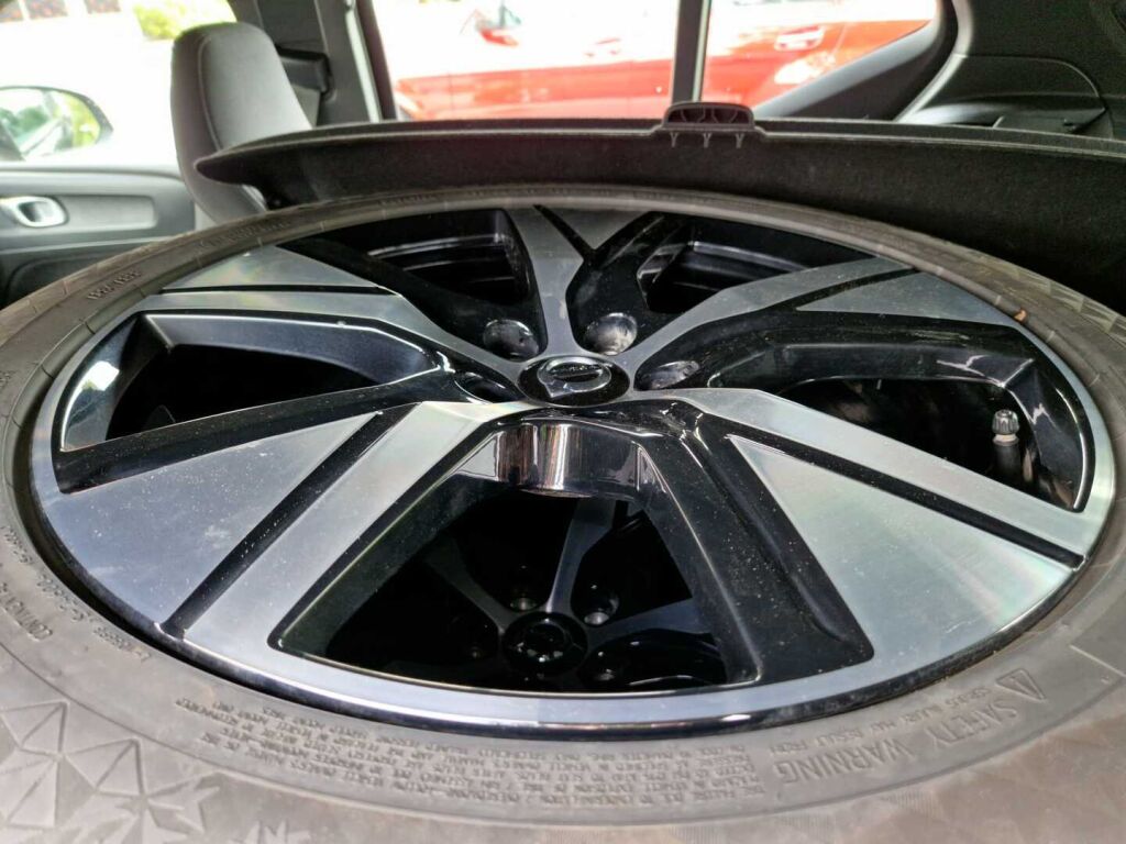 Volvo XC40 2023 Recharge Single Plus aut / Adapt. cruise / Apple Carplay / Muistipenkki / Kaistallapitoavustin