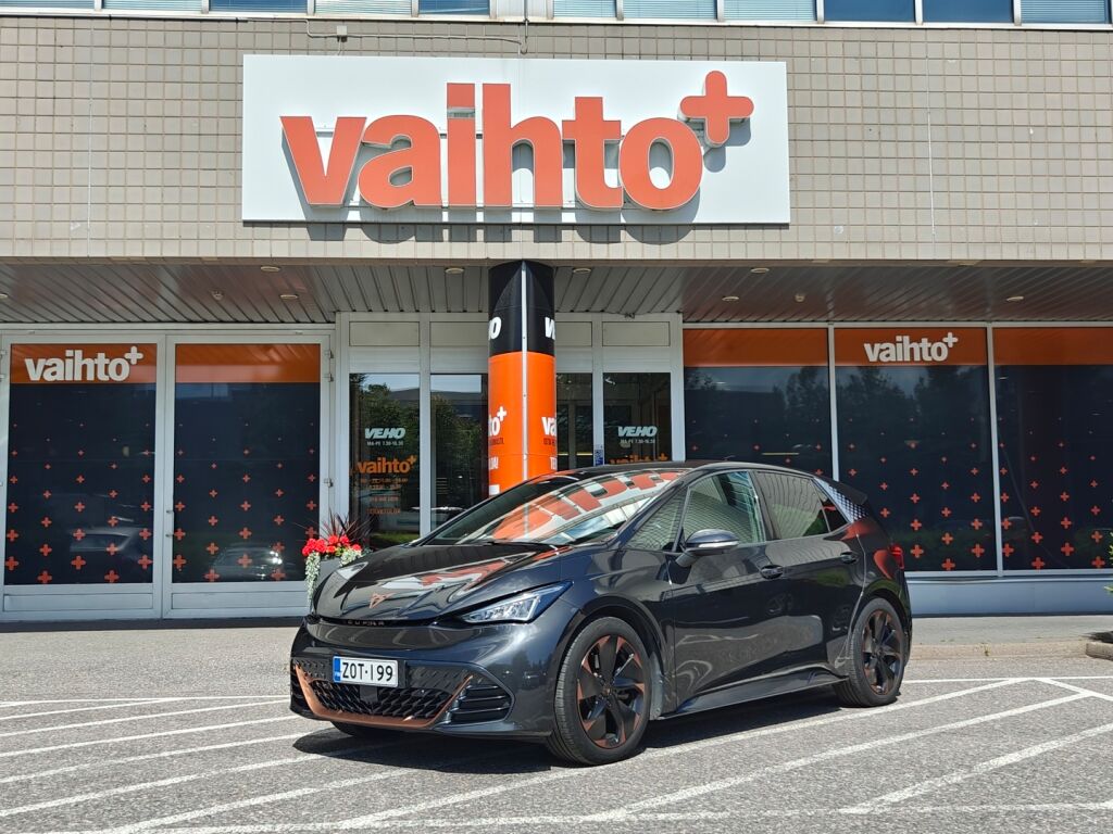 CUPRA Born 2023 e-Boost 170 kW 77 kWh IMPULSE / Beats Audio / 360 Kamerat / HUD / Lämpöpumppu / 1-Omisteinen